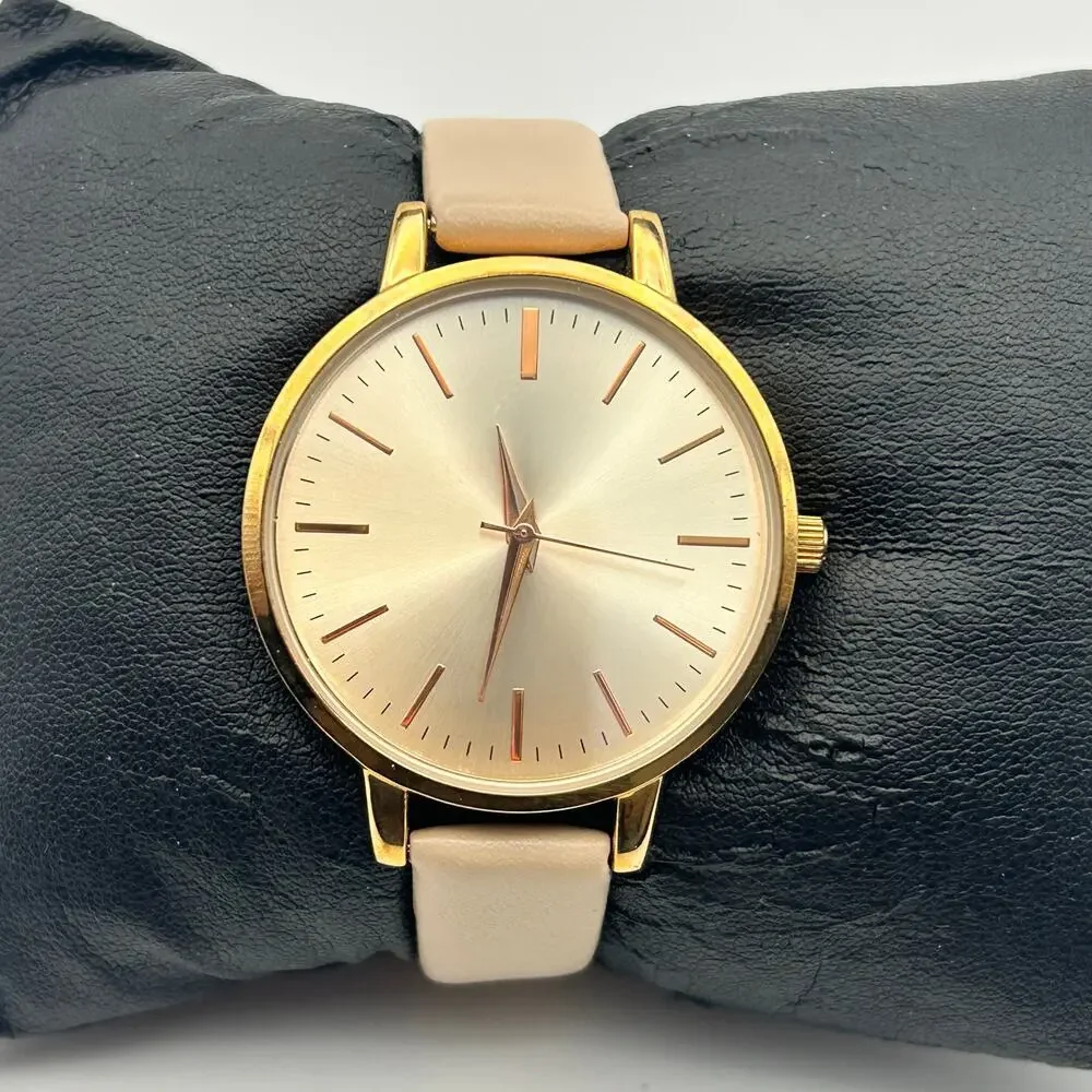 H&M Women’s Rose Gold Minimalist Watch Working New Battery